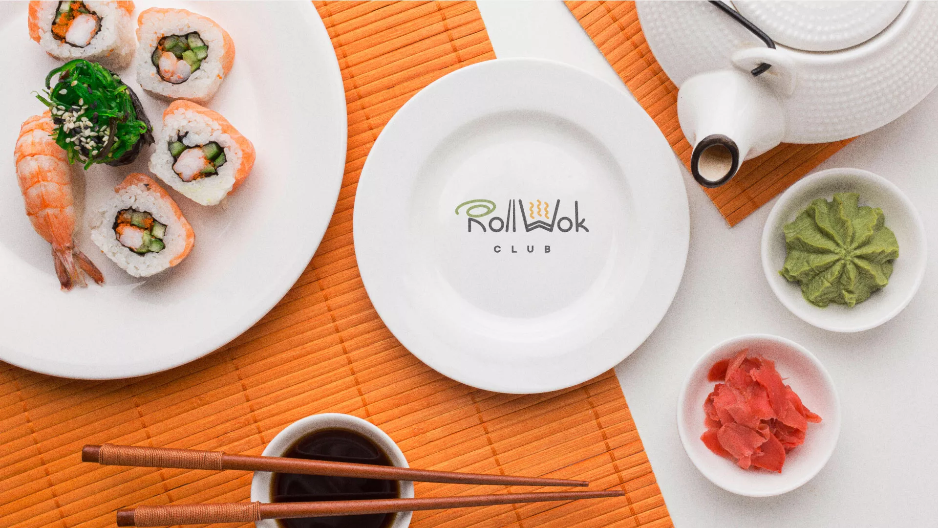 Разработка логотипа и фирменного стиля суши-бара «Roll Wok Club» в Малоярославце