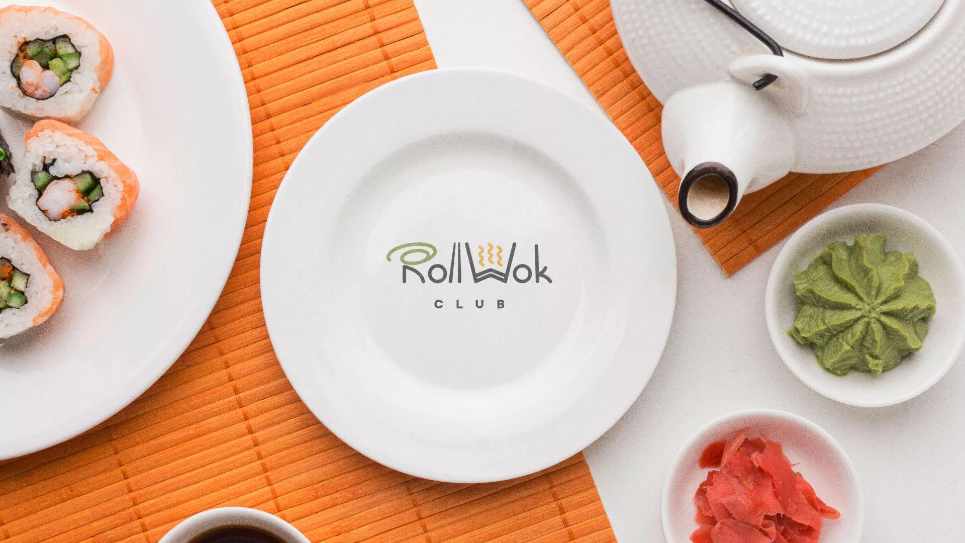 Разработка логотипа и фирменного стиля суши-бара «Roll Wok Club» в Малоярославце